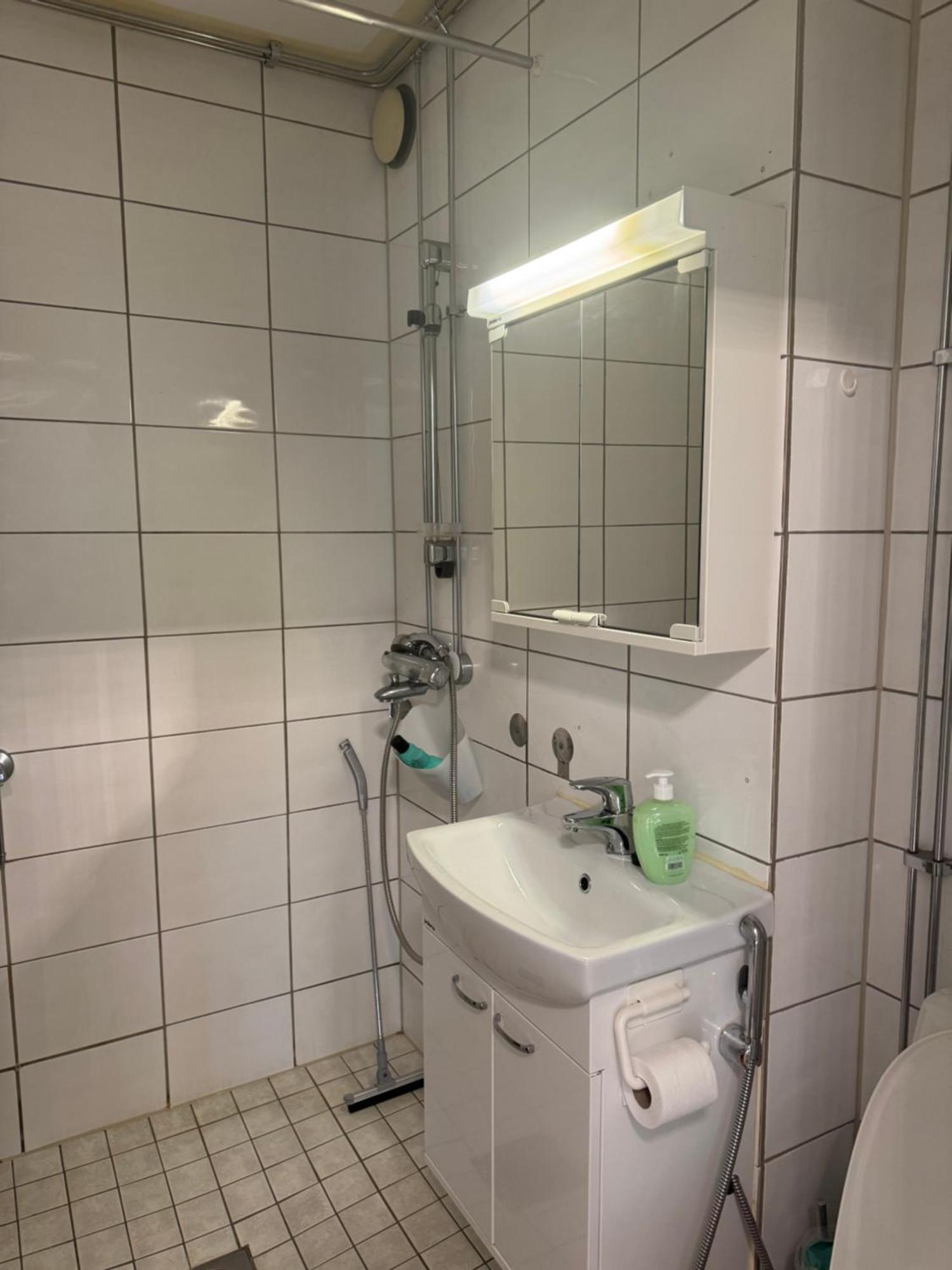 Apartment Kauniit Yksioet, 600m Keskustaan, Ilm Parkit *